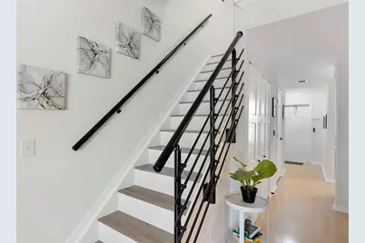 9816 NW 56th Pl, Coral Springs, FL 33076 - Photo 12