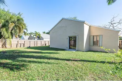 1001 SW 133rd Ter, Davie, FL 33325 - Photo 30