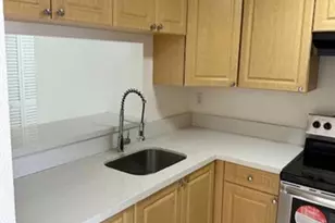 1095 W 77th St, Hialeah, FL 33014 - Photo 2