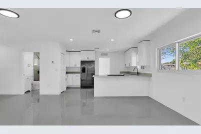 17800 NW 11th Ave, Miami Gardens, FL 33169 - Photo 12