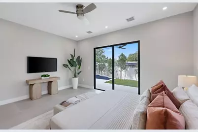 2015 NE 4th Ave, Wilton Manors, FL 33305 - Photo 10