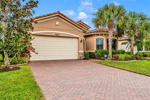 5562 40th Ave, Vero Beach, FL 32967 - Photo 2