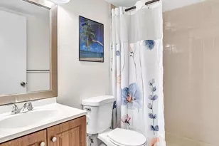 3975 Village Dr, Delray Beach, FL 33445 - Photo 8