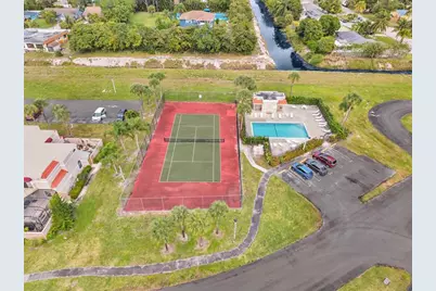 3975  Village Dr, Unit #B, Delray Beach, FL 33445 - Photo 38