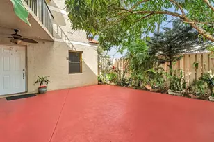 3975 Village Dr, Delray Beach, FL 33445 - Photo 4