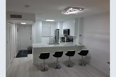 100  Berkley Rd, Unit #105, Hollywood, FL 33024 - Photo 2