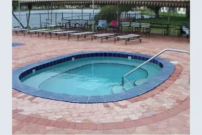 100  Berkley Rd, Unit #105, Hollywood, FL 33024 - Photo 12