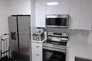 100 Berkley Rd, Hollywood, FL 33024 - Photo 4