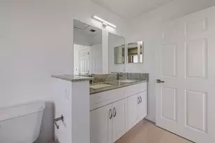 456 NW 41st St, Oakland Park, FL 33309 - Photo 22