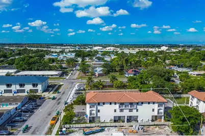 456 NW 41st St, Oakland Park, FL 33309 - Photo 42