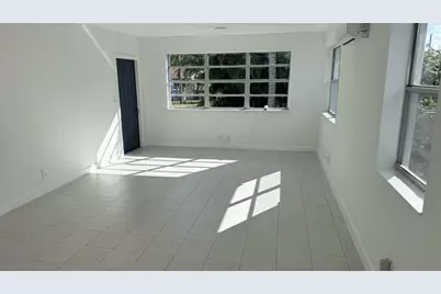 2745  Funston St, Hollywood, FL 33020 - Photo 4