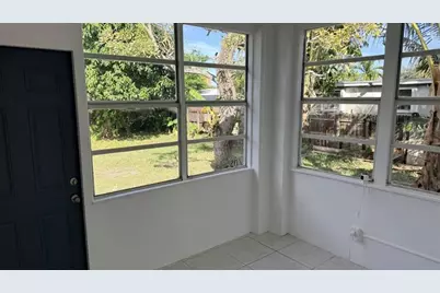 2745  Funston St, Hollywood, FL 33020 - Photo 24