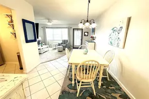 131 Oakridge J, Deerfield Beach, FL 33442 - Photo 6