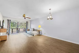 8400 Lagos De Campo Blvd, Tamarac, FL 33321 - Photo 10