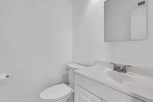 8911 NW 28th Dr, Coral Springs, FL 33065 - Photo 4