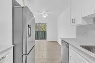 8911 NW 28th Dr, Coral Springs, FL 33065 - Photo 24