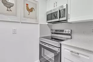 8911 NW 28th Dr, Coral Springs, FL 33065 - Photo 22