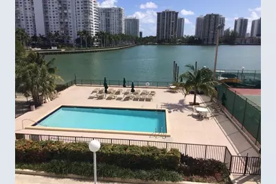 2780 NE 183rd St, Unit #1515, Aventura, FL 33160 - Photo 6
