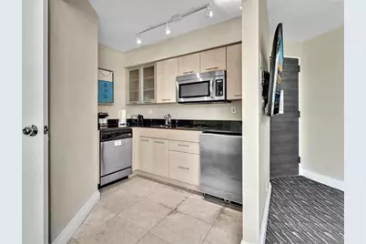 2670 E Sunrise Blvd, Unit #326, Fort Lauderdale, FL 33304 - Photo 16