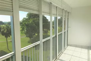 551 SW 135th Ave, Pembroke Pines, FL 33027 - Photo 24