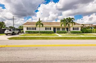 101 SW 2nd Ave, Boca Raton, FL 33432 - Photo 2