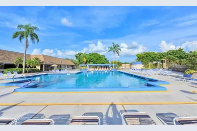 10304  Sunrise Lakes Blvd, Unit #202, Sunrise, FL 33322 - Photo 22