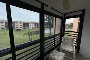 10304 Sunrise Lakes Blvd, Sunrise, FL 33322 - Photo 8