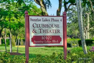 10304 Sunrise Lakes Blvd, Sunrise, FL 33322 - Photo 20