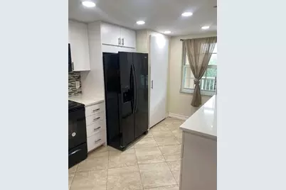 3499  Oaks Way, Unit #304, Pompano Beach, FL 33069 - Photo 4