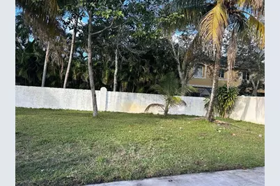 9095 SW 20th St, Miramar, FL 33025 - Photo 10