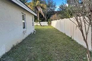 9095 SW 20th St, Miramar, FL 33025 - Photo 4