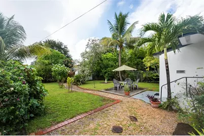 1734 NW 8th Ave, Fort Lauderdale, FL 33311 - Photo 2