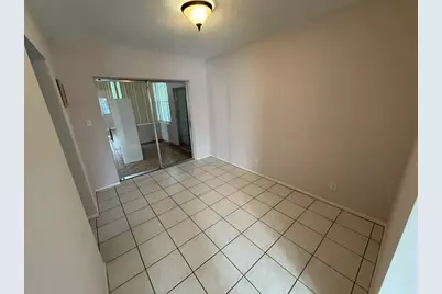 6805 NW 75th Dr, Fort Lauderdale, FL 33321 - Photo 14