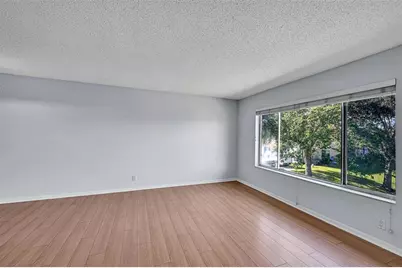 906 Twin Lakes Drive #8-J, Coral Springs, FL 33071 - Photo 10