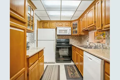 16750 NE 14th Avenue #212, Miami, FL 33162 - Photo 2