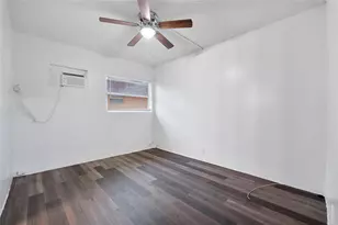 279 SW 1st St, Deerfield Beach, FL 33441 - Photo 6