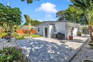 2412 NE 4th St, Pompano Beach, FL 33062 - Photo 22