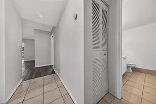 711 N Pine Island Rd, Plantation, FL 33324 - Photo 8