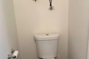 2645 NE 164th St, North Miami Beach, FL 33160 - Photo 18