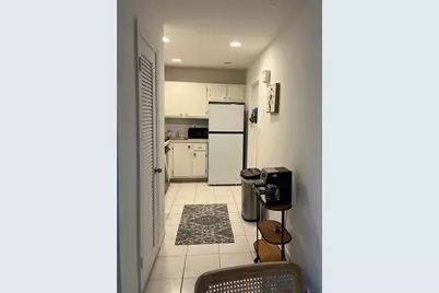 1950 N Andrews Avenue #210D, Fort Lauderdale, FL 33311 - Photo 8