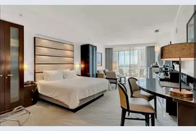 4391 Collins Avenue #1913, Miami Beach, FL 33140 - Photo 4