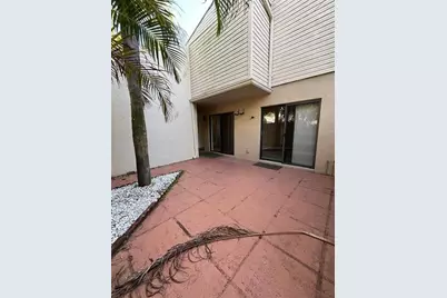 616 Executive Center Drive, West Palm Beach, FL 33401 - Photo 6