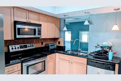 5710 NW 13th Ct, Lauderhill, FL 33313 - Photo 4