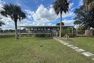 8121 NW 58th Ln, Okeechobee, FL 34972 - Photo 4
