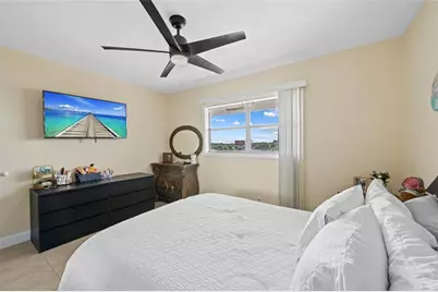 941  Crystal Lake Dr, Unit #403, Deerfield Beach, FL 33064 - Photo 14