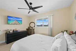 941 Crystal Lake Dr, Deerfield Beach, FL 33064 - Photo 14