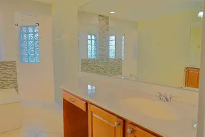 781 SW Dolores Avenue, Port Saint Lucie, FL 34983 - Photo 20