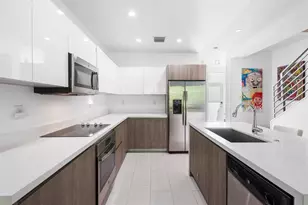 2477 NE 135th St, North Miami, FL 33181 - Photo 14