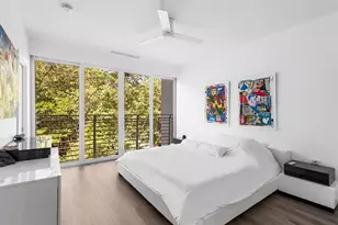 2477 NE 135th St, North Miami, FL 33181 - Photo 16