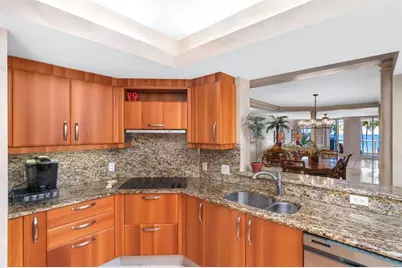 2051 SE 3rd St, Unit #203, Deerfield Beach, FL 33441 - Photo 10